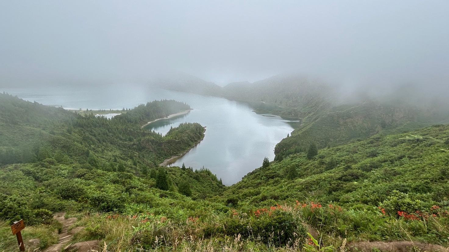 Lagoa do Fogo